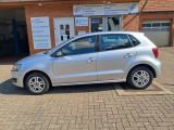 VW Polo V bei Gebrauchtwagen.expert - Abbildung (2 / 15) VW Polo V bei Gebrauchtwagen.expert - Abbildung (2 / 15)