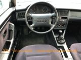 Audi Audi 80 bei Gebrauchtwagen.expert - Abbildung (4 / 10)