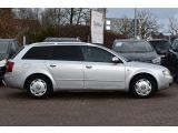 Audi A4 bei Gebrauchtwagen.expert - Abbildung (4 / 15)