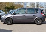 Renault Scenic bei Gebrauchtwagen.expert - Abbildung (8 / 15)