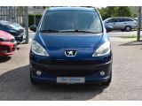Peugeot 1007 bei Gebrauchtwagen.expert - Abbildung (2 / 15)