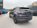 Jeep Compass bei Gebrauchtwagen.expert - Abbildung (5 / 9)