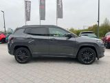 Jeep Compass bei Gebrauchtwagen.expert - Abbildung (3 / 9)