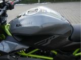 Kawasaki Z 125 bei Gebrauchtwagen.expert - Abbildung (10 / 15) Kawasaki Z 125 bei Gebrauchtwagen.expert - Abbildung (10 / 15)