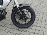Kawasaki Versys bei Gebrauchtwagen.expert - Abbildung (4 / 15)
