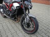 Kawasaki Z 900 bei Gebrauchtwagen.expert - Abbildung (4 / 15)
