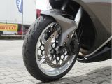 Honda Motorräder bei Gebrauchtwagen.expert - Abbildung (13 / 15) Honda Motorräder bei Gebrauchtwagen.expert - Abbildung (13 / 15)