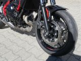 Kawasaki Z 650 bei Gebrauchtwagen.expert - Abbildung (4 / 15) Kawasaki Z 650 bei Gebrauchtwagen.expert - Abbildung (4 / 15)
