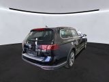 VW Passat bei Gebrauchtwagen.expert - Abbildung (2 / 4)