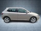 Skoda Fabia bei Gebrauchtwagen.expert - Abbildung (7 / 15) Skoda Fabia bei Gebrauchtwagen.expert - Abbildung (7 / 15)