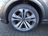 Audi Q8 bei Gebrauchtwagen.expert - Abbildung (9 / 15) Audi Q8 bei Gebrauchtwagen.expert - Abbildung (9 / 15)