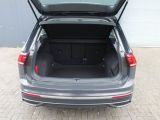 VW Tiguan bei Gebrauchtwagen.expert - Abbildung (11 / 15) VW Tiguan bei Gebrauchtwagen.expert - Abbildung (11 / 15)