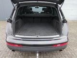 Audi Q7 bei Gebrauchtwagen.expert - Abbildung (12 / 15) Audi Q7 bei Gebrauchtwagen.expert - Abbildung (12 / 15)