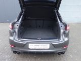 Porsche Cayenne bei Gebrauchtwagen.expert - Abbildung (14 / 15) Porsche Cayenne bei Gebrauchtwagen.expert - Abbildung (14 / 15)