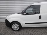 Opel Combo bei Gebrauchtwagen.expert - Abbildung (4 / 10)