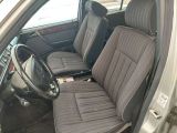 Mercedes-Benz 230 bei Gebrauchtwagen.expert - Abbildung (14 / 15)