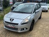 Peugeot 5008 bei Gebrauchtwagen.expert - Abbildung (2 / 10)