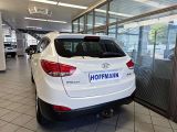 Hyundai ix35 bei Gebrauchtwagen.expert - Abbildung (6 / 15) Hyundai ix35 bei Gebrauchtwagen.expert - Abbildung (6 / 15)