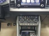 Skoda Karoq bei Gebrauchtwagen.expert - Abbildung (10 / 15) Skoda Karoq bei Gebrauchtwagen.expert - Abbildung (10 / 15)