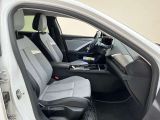 Opel Astra bei Gebrauchtwagen.expert - Abbildung (9 / 15) Opel Astra bei Gebrauchtwagen.expert - Abbildung (9 / 15)
