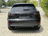 Porsche Cayenne bei Gebrauchtwagen.expert - Abbildung (13 / 15)