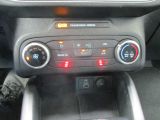 Ford Focus Turnier bei Gebrauchtwagen.expert - Abbildung (11 / 15) Ford Focus Turnier bei Gebrauchtwagen.expert - Abbildung (11 / 15)