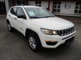 Jeep Compass bei Gebrauchtwagen.expert - Abbildung (4 / 12) Jeep Compass bei Gebrauchtwagen.expert - Abbildung (4 / 12)