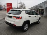 Jeep Compass bei Gebrauchtwagen.expert - Abbildung (3 / 12) Jeep Compass bei Gebrauchtwagen.expert - Abbildung (3 / 12)