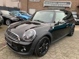 Mini One bei Gebrauchtwagen.expert - Abbildung (12 / 15) Mini One bei Gebrauchtwagen.expert - Abbildung (12 / 15)