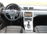 VW Passat bei Gebrauchtwagen.expert - Abbildung (12 / 15)