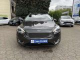Ford Focus Turnier bei Gebrauchtwagen.expert - Abbildung (2 / 15)