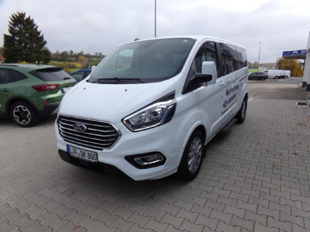 Ford Tourneo Custom bei Gebrauchtwagen.expert - Hauptabbildung Ford Tourneo Custom bei Gebrauchtwagen.expert - Hauptabbildung