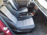 Mercedes-Benz 190 bei Gebrauchtwagen.expert - Abbildung (12 / 15)