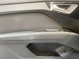 Audi 50 quattro e-tron S-line bei Gebrauchtwagen.expert - Abbildung (10 / 15)
