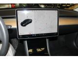 Tesla Model 3 bei Gebrauchtwagen.expert - Abbildung (12 / 13)