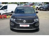 VW T-Roc bei Gebrauchtwagen.expert - Abbildung (3 / 15) VW T-Roc bei Gebrauchtwagen.expert - Abbildung (3 / 15)