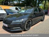 Skoda Superb bei Gebrauchtwagen.expert - Abbildung (2 / 15)