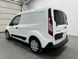 Ford CONNECT 220 1.5 TDCI bei Gebrauchtwagen.expert - Abbildung (3 / 15)