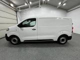 Opel Vivaro bei Gebrauchtwagen.expert - Abbildung (2 / 15) Opel Vivaro bei Gebrauchtwagen.expert - Abbildung (2 / 15)
