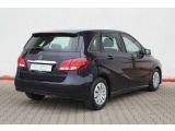 Mercedes-Benz B 180d BlueEfficiency Edition bei Gebrauchtwagen.expert - Abbildung (5 / 15)