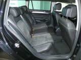 VW Passat bei Gebrauchtwagen.expert - Abbildung (13 / 15) VW Passat bei Gebrauchtwagen.expert - Abbildung (13 / 15)