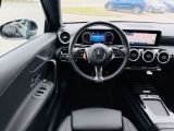 Mercedes-Benz A-Klasse bei Gebrauchtwagen.expert - Abbildung (13 / 15) Mercedes-Benz A-Klasse bei Gebrauchtwagen.expert - Abbildung (13 / 15)