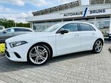 Mercedes-Benz A 220d Automatik bei Gebrauchtwagen.expert - Abbildung (2 / 15)