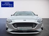 Ford Focus Turnier bei Gebrauchtwagen.expert - Abbildung (10 / 15) Ford Focus Turnier bei Gebrauchtwagen.expert - Abbildung (10 / 15)