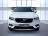 Volvo XC 40 Momentum bei Gebrauchtwagen.expert - Abbildung (6 / 15)