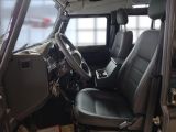 Land Rover Defender bei Gebrauchtwagen.expert - Abbildung (7 / 13)