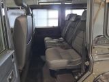 Land Rover Defender bei Gebrauchtwagen.expert - Abbildung (9 / 13)