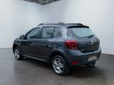 Dacia Sandero bei Gebrauchtwagen.expert - Abbildung (4 / 15)