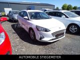 Ford Focus Turnier bei Gebrauchtwagen.expert - Abbildung (2 / 4)