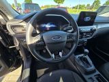 Ford Kuga bei Gebrauchtwagen.expert - Abbildung (13 / 15) Ford Kuga bei Gebrauchtwagen.expert - Abbildung (13 / 15)
